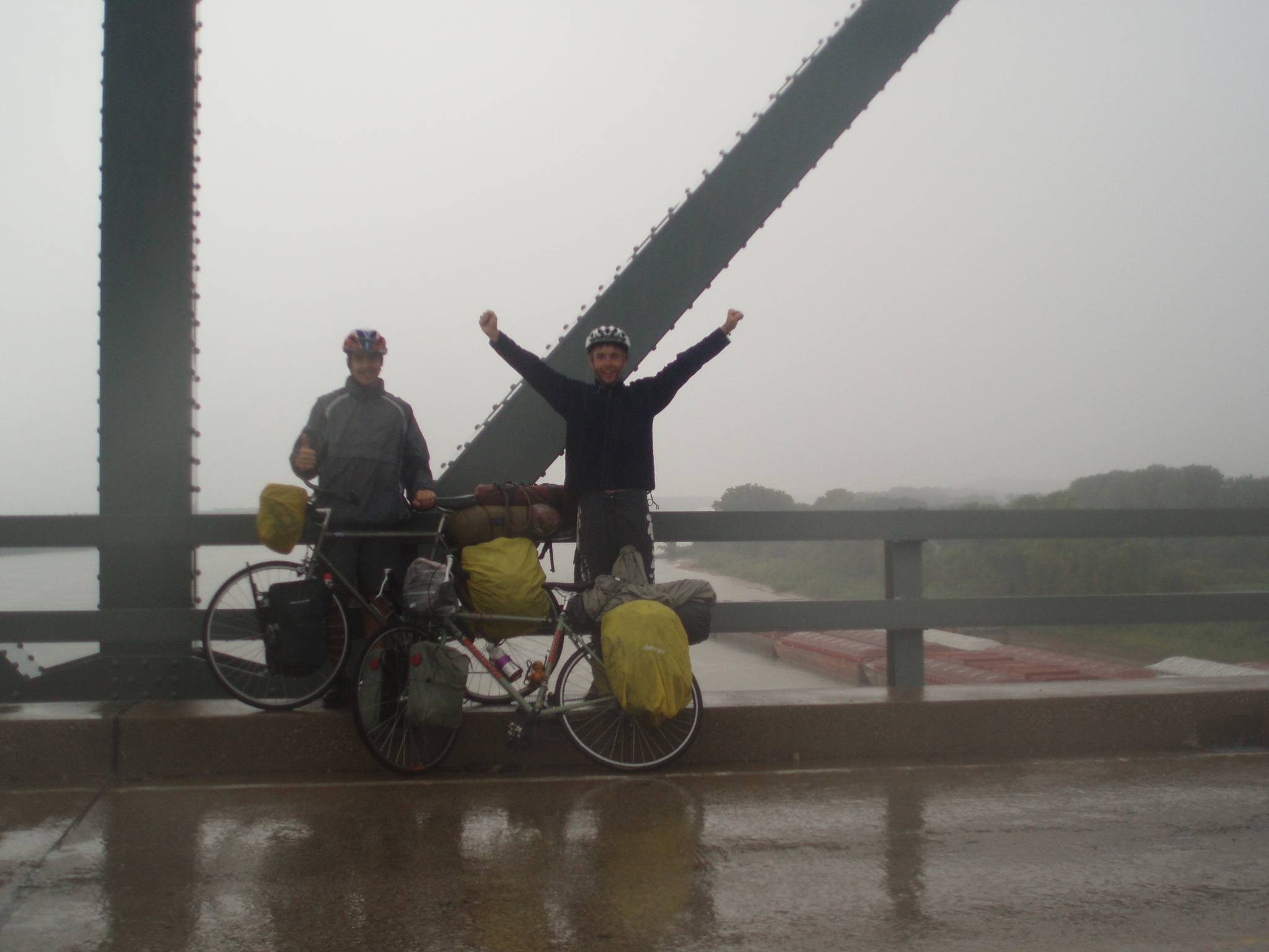 A bridge to Illinois